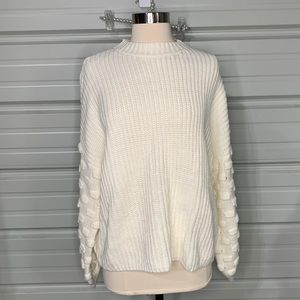Elegant White Crew Neck Sweater